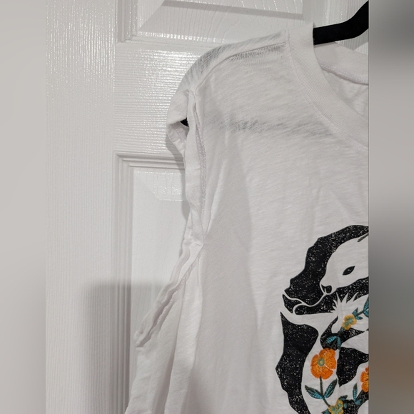 Torrid White Snake Graphic Classic Fit Heritage Slub Crew Neck Muscle Tee Size 2 - Picture 4 of 10